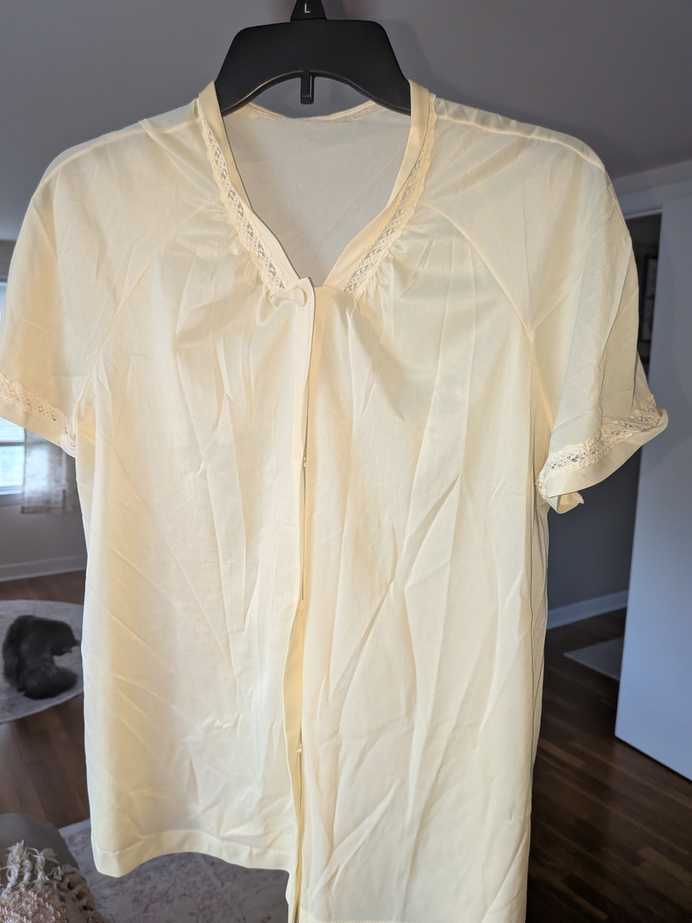 Light Yellow Vintage Button-Front Nightgown with Lace Trim